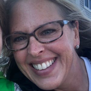 Meet your Posher, Christy